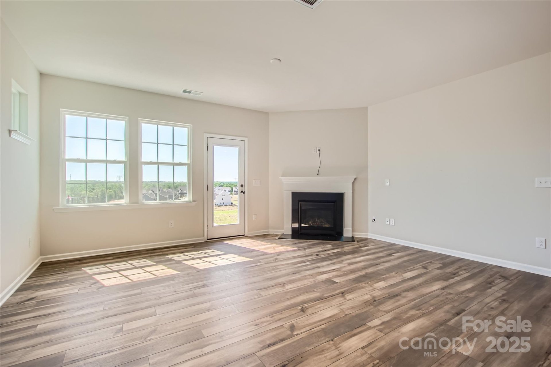 Property image 4 at 4540 Potters Wheel Drive, Fort Mill, SC 29715