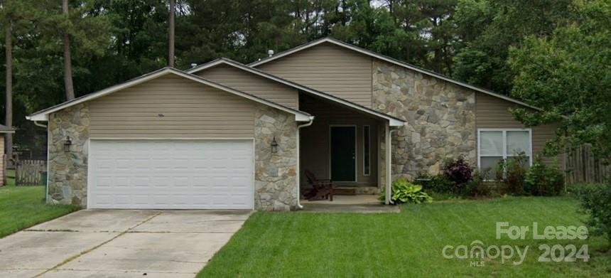 Property image 1 at 10812 Coachman Circle, Charlotte, NC 28277