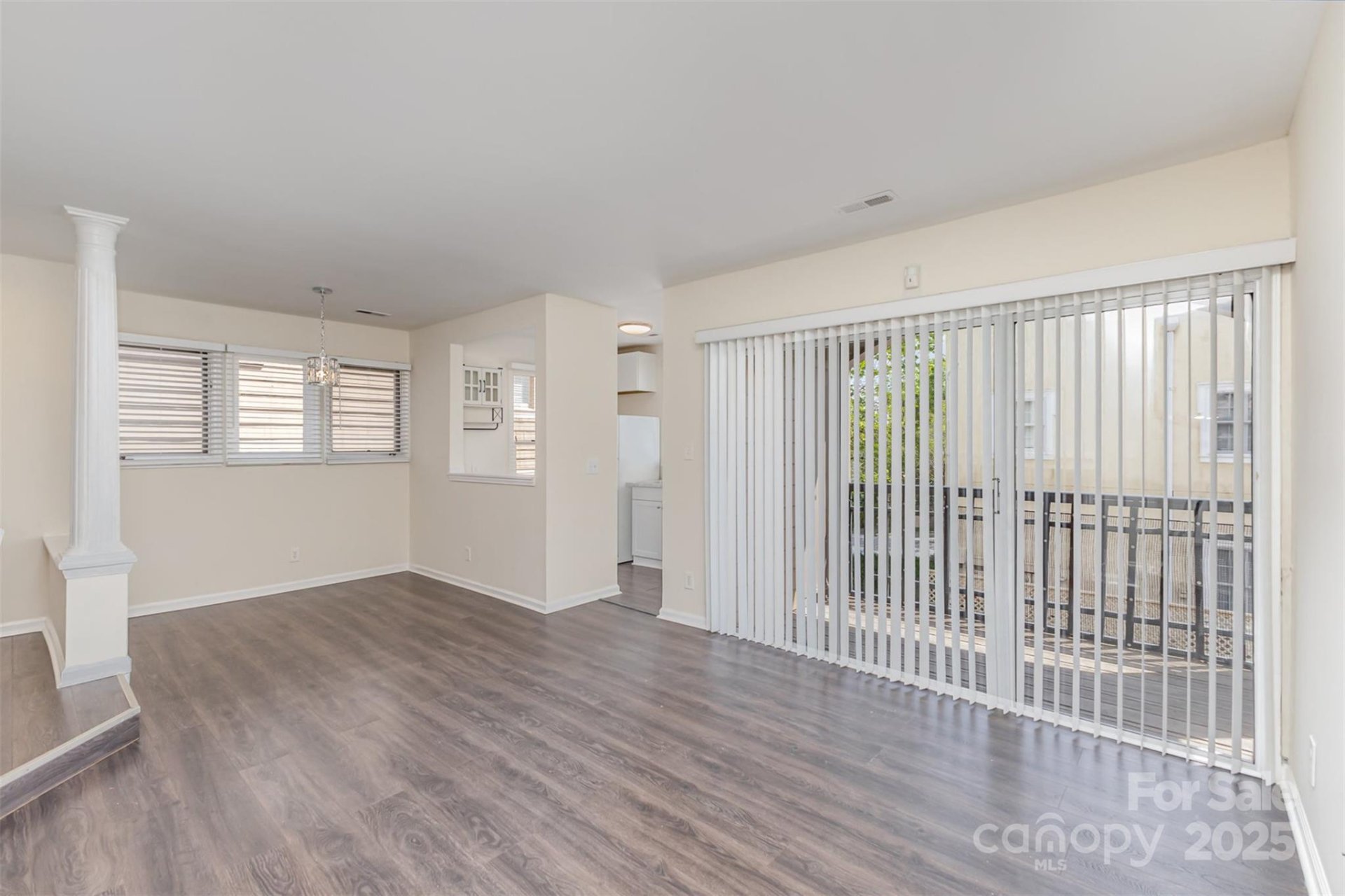 Latta Square, Charlotte community