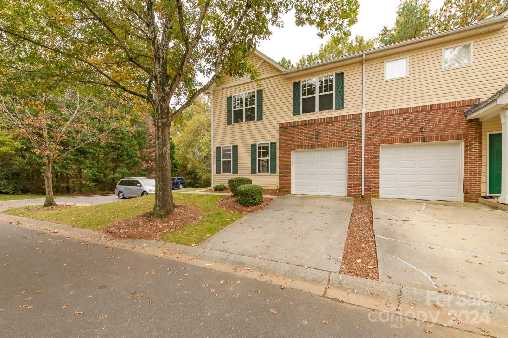 Property image 2 at 10735 Essex Hall Drive, Charlotte, NC 28277