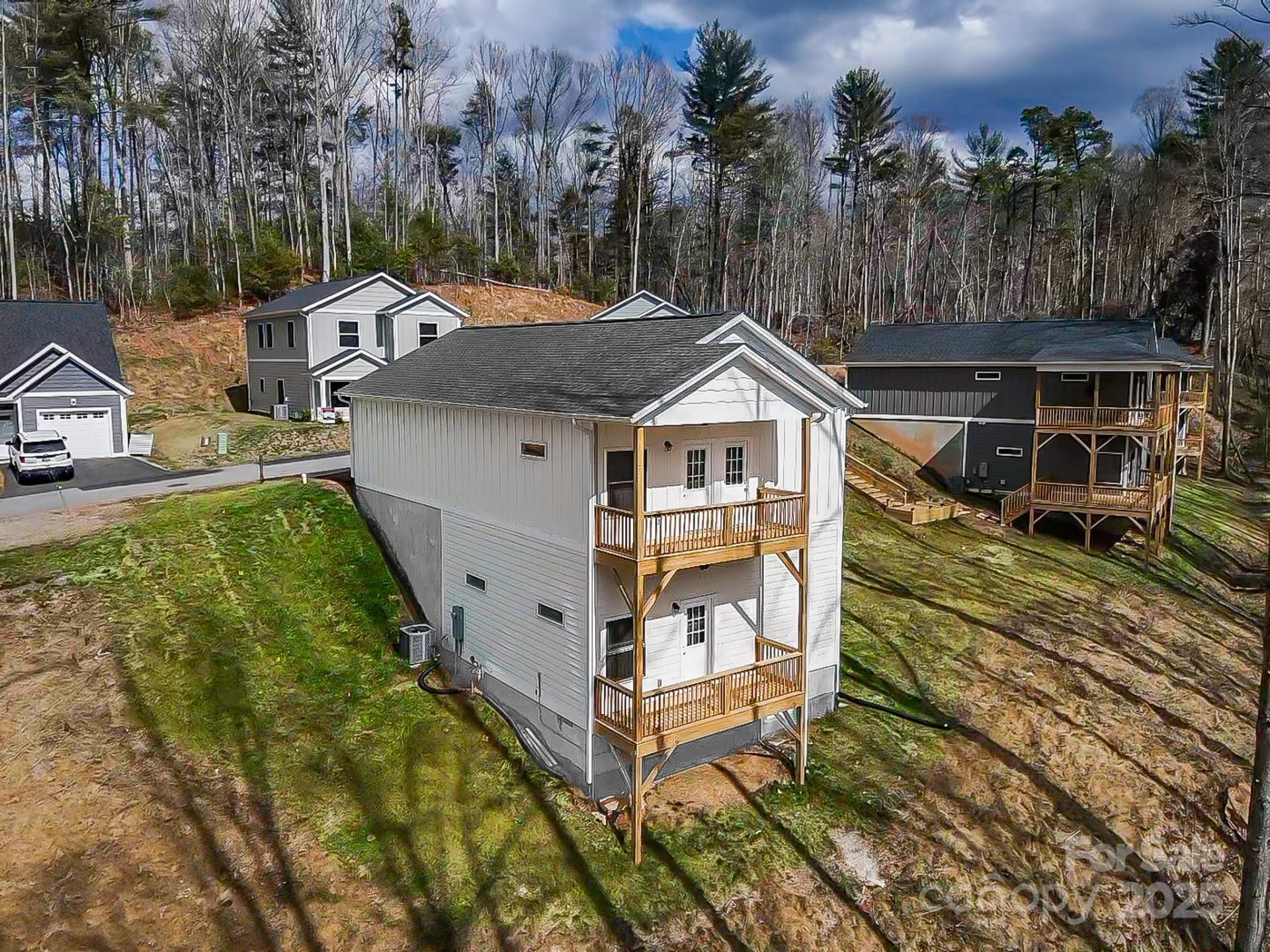 Property image 2 at 147 Northbend Drive, Asheville, NC 28804