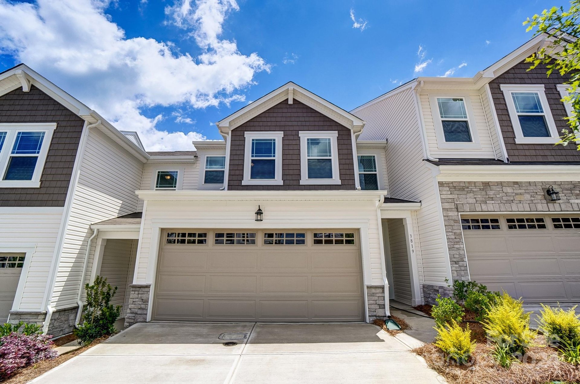 14905 Tamarack Drive