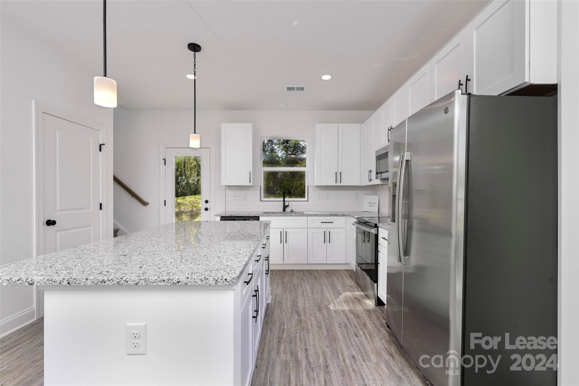 Property image 3 at 128 Whitman Circle, Mooresville, NC 28115