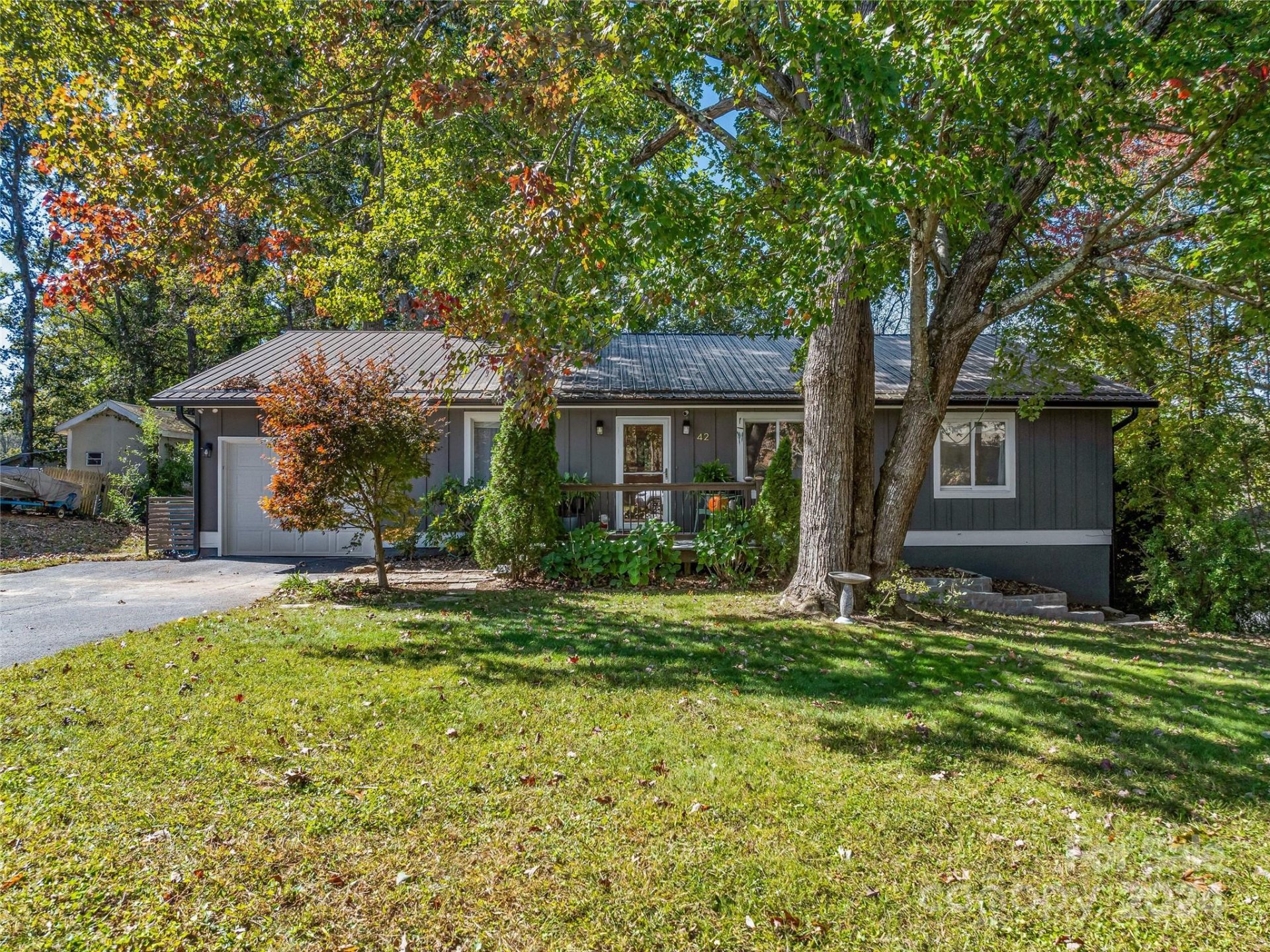 42 Fieldcrest Road