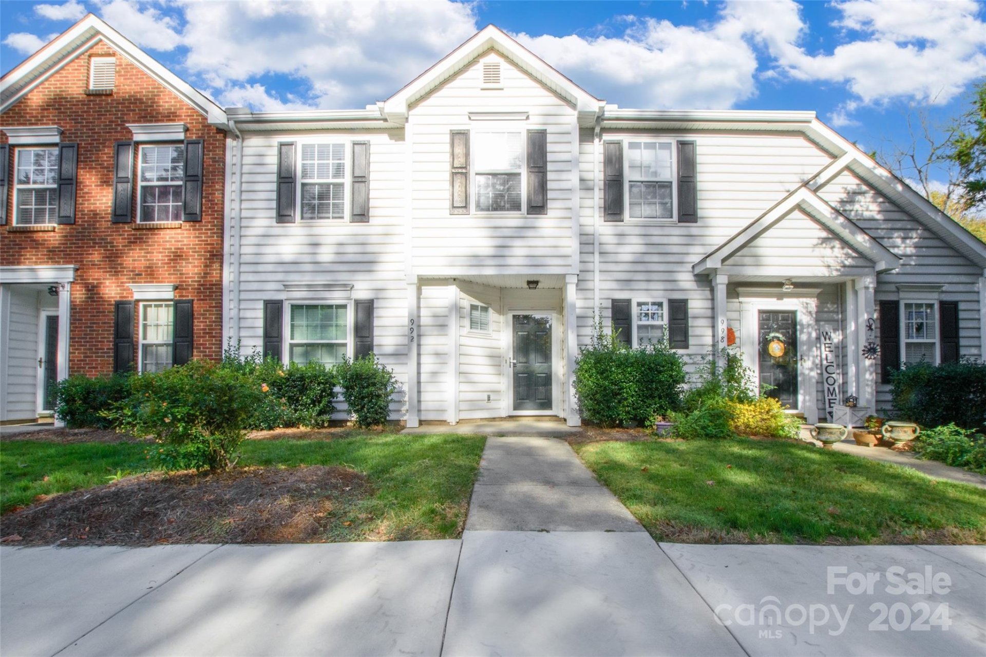 992 Heritage Parkway