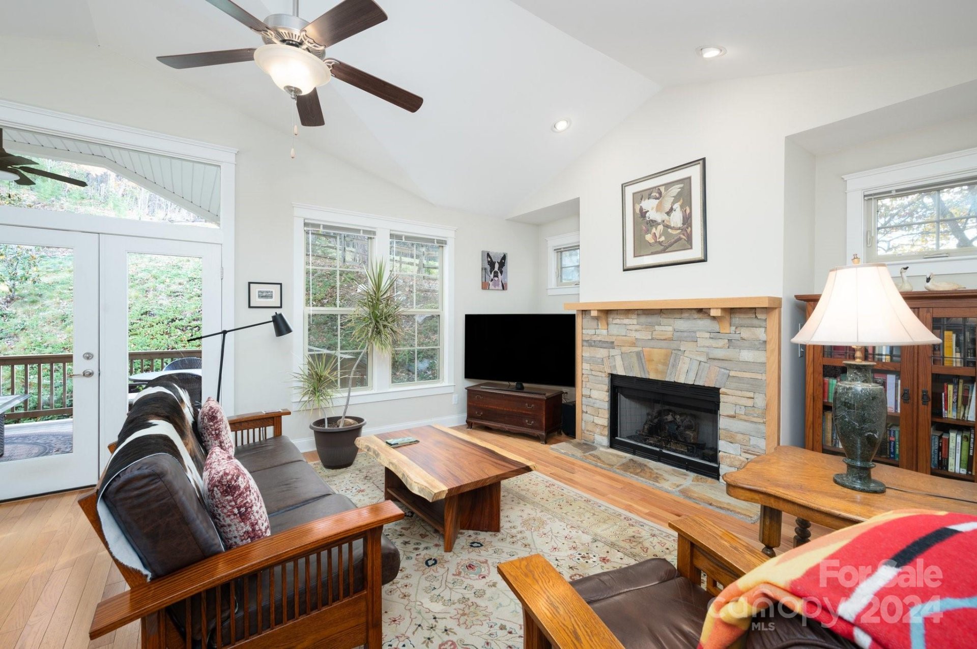 Property image 5 at 19 Roundtop Ridge Court, Candler, NC 28715