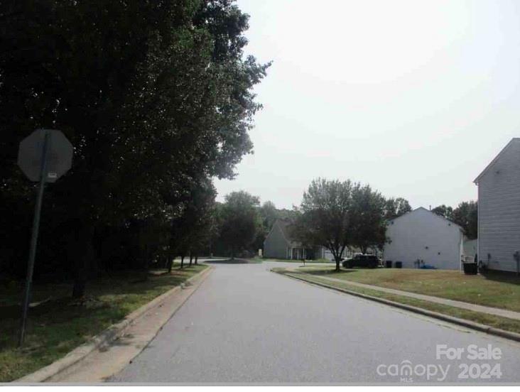 Property image 3 at 1905 9th Drive, Hickory, NC 28602