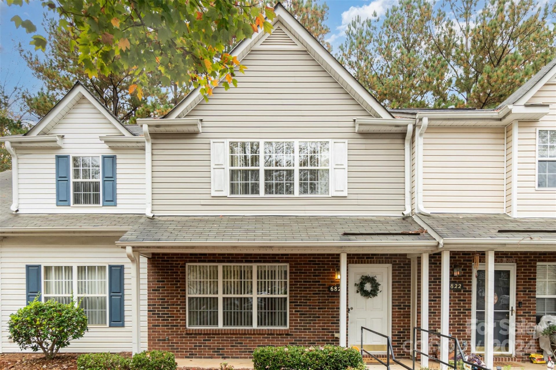 Property image 2 at 6826 Cypress Tree Lane, Charlotte, NC 28215