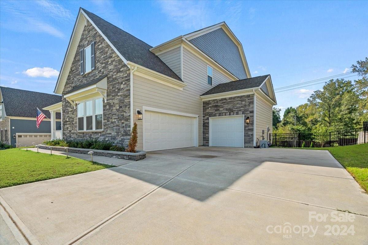 Property image 2 at 7194 Sumters Camp Trail, Fort Mill, SC 29707