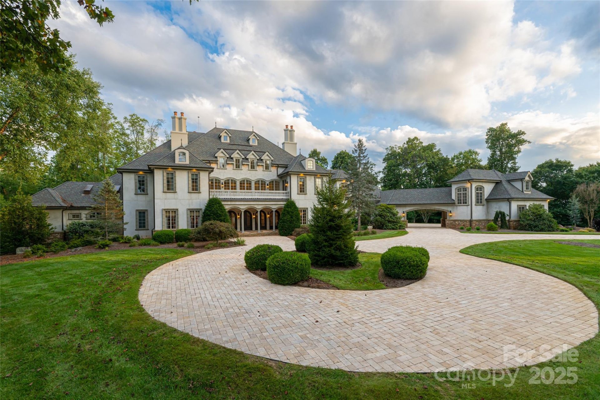 Property image 3 at 316 S Braeside Court, Asheville, NC 28803