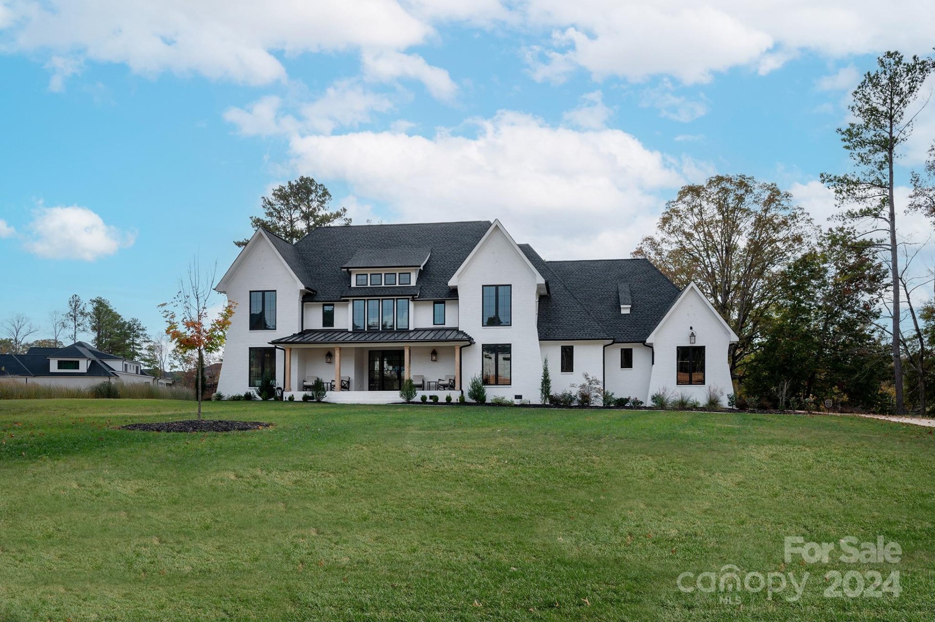 1017 Maxwell Court