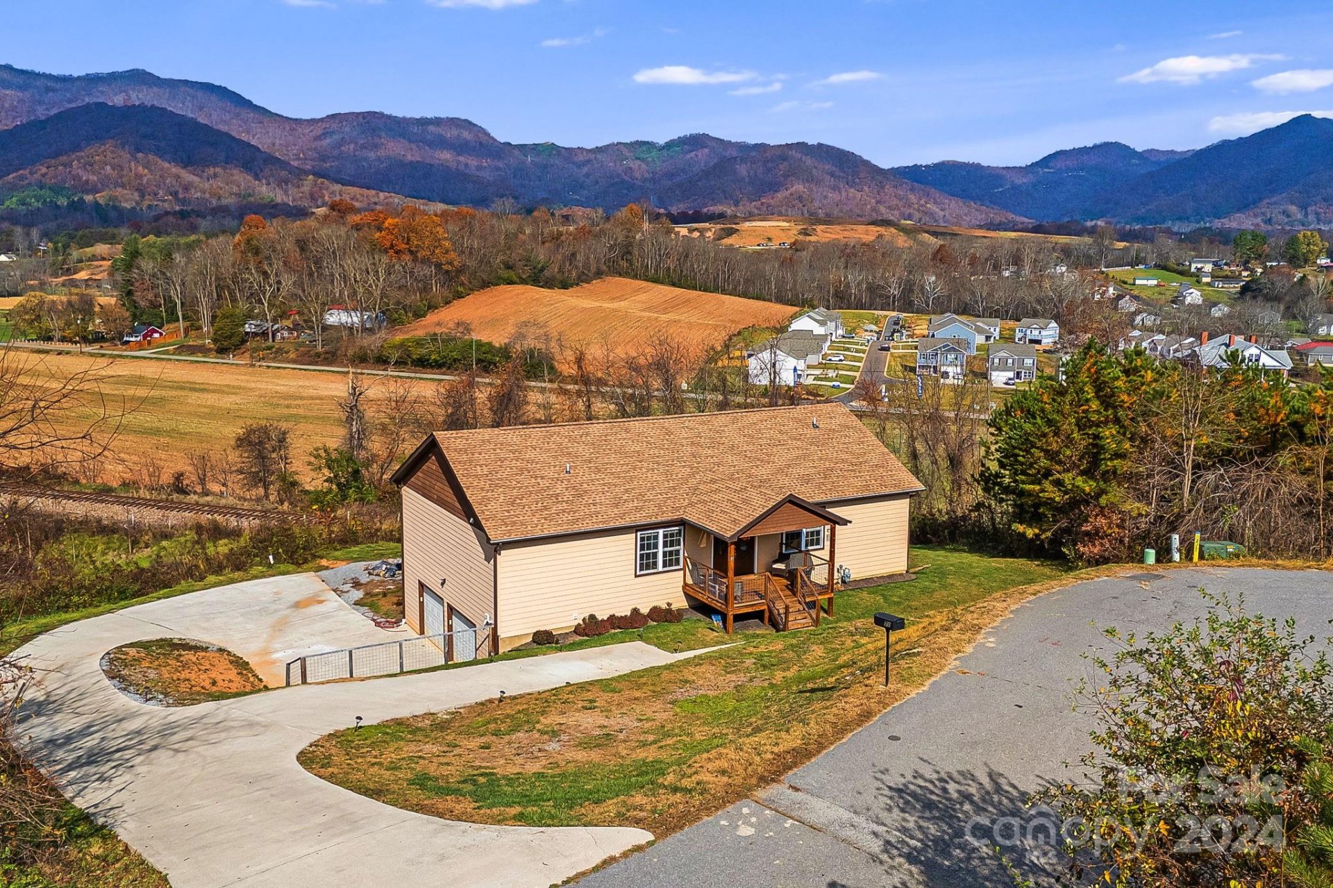 Property image 1 at 71 Foothills Cove, Clyde, NC 28721