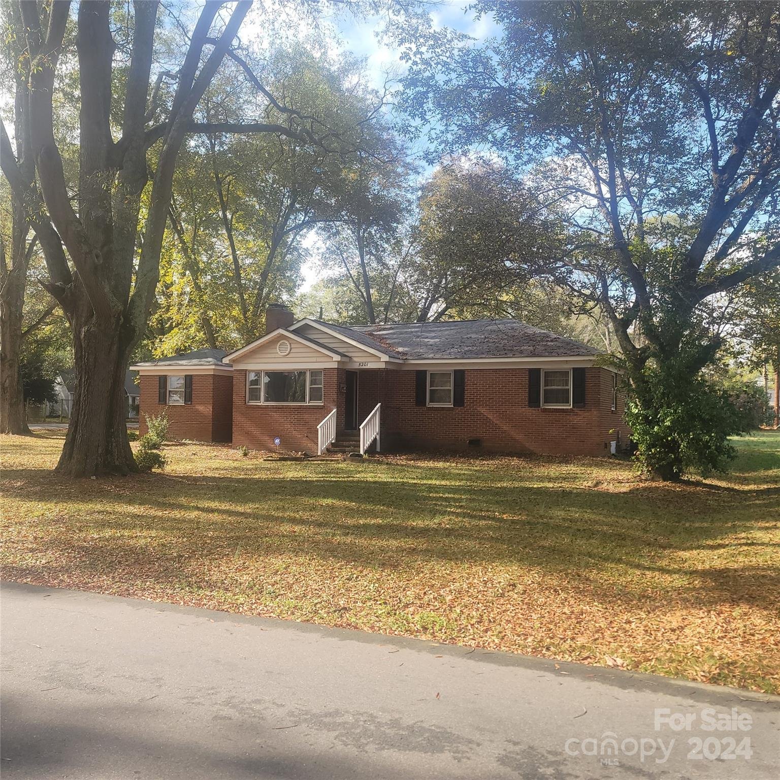 Property image 1 at 5201 Allen Road, Charlotte, NC 28269