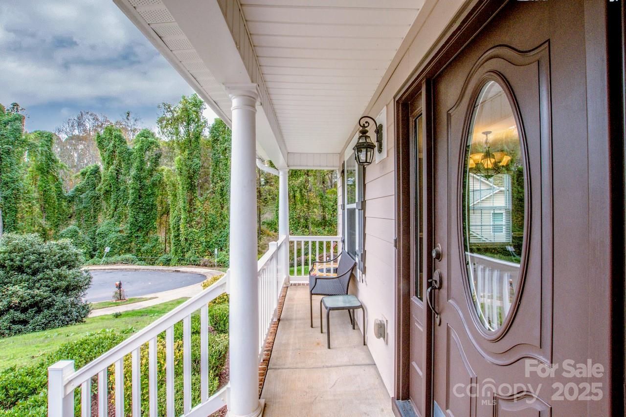 Property image 2 at 160 Hedgewood Drive, Mooresville, NC 28115
