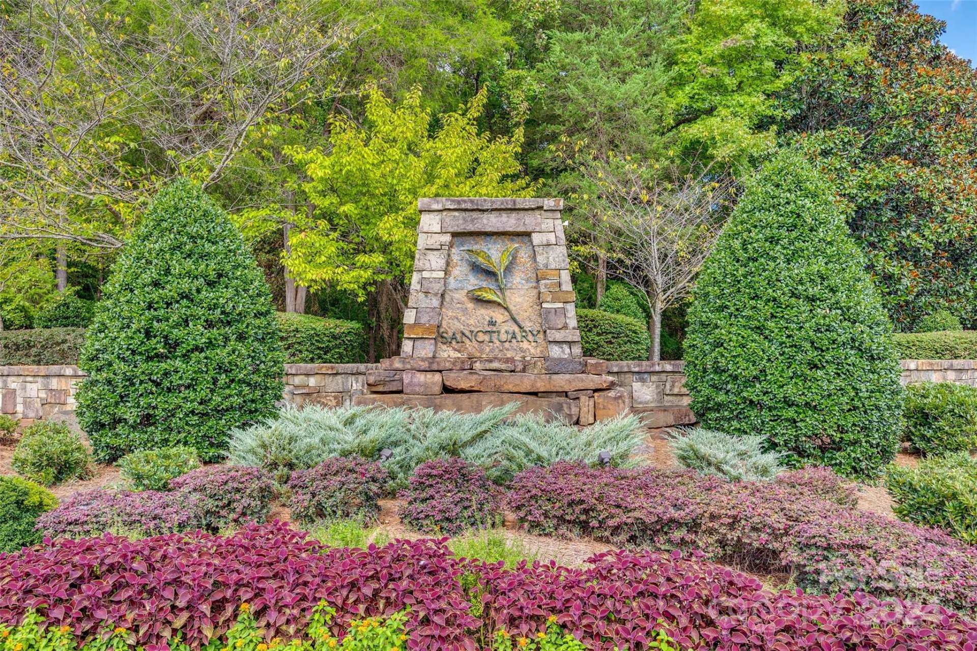 Property image 1 at 9125 Island Point Road, Charlotte, NC 28278