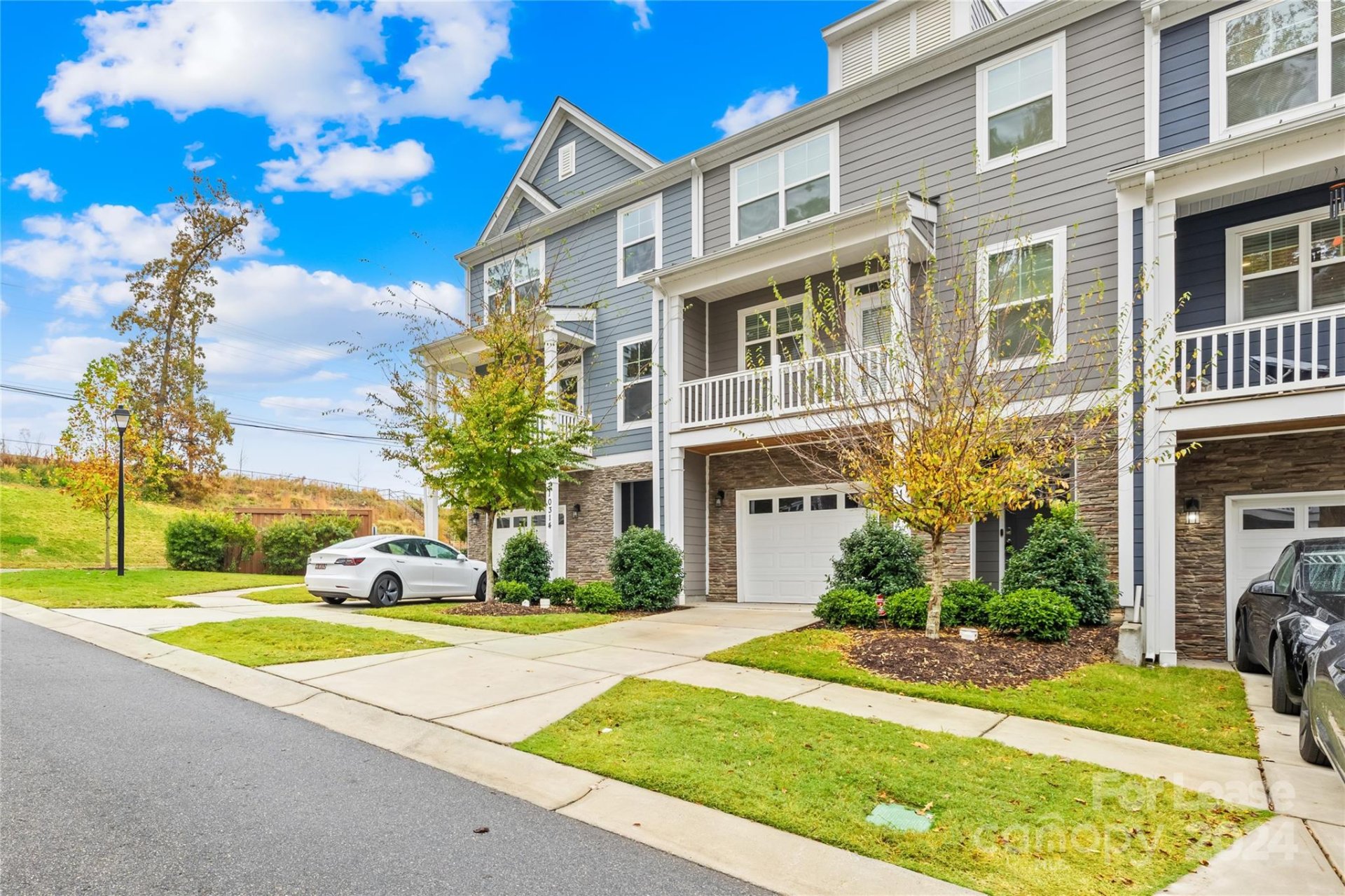 Property image 2 at 10310 Glenmere Creek Circle, Charlotte, NC 28262