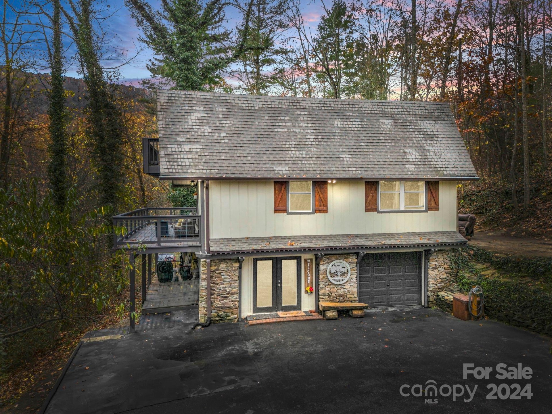 Property image 1 at 93 Foster Hill Drive, Hendersonville, NC 28739