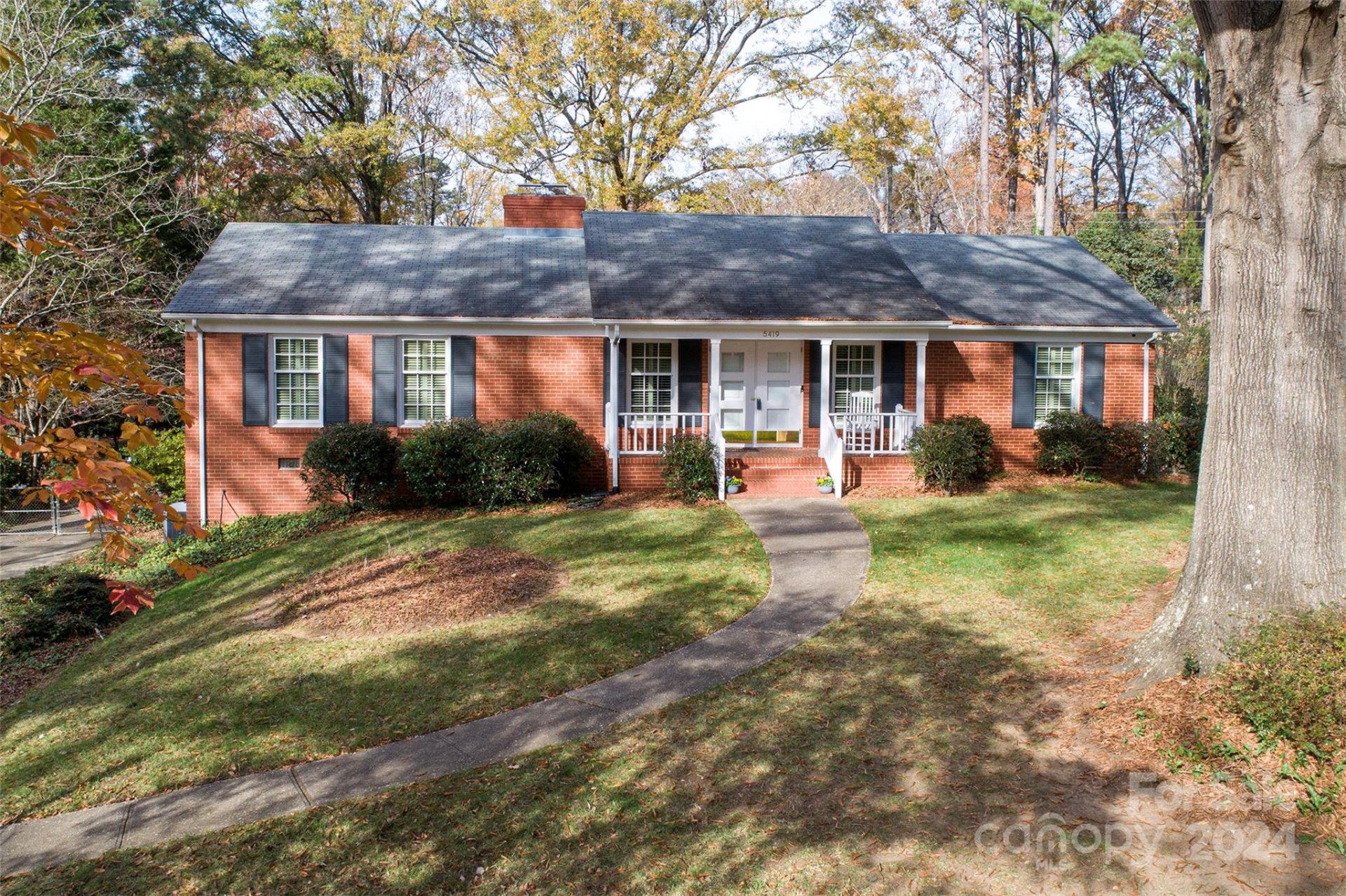 Property image 1 at 5419 Doncaster Drive, Charlotte, NC 28211