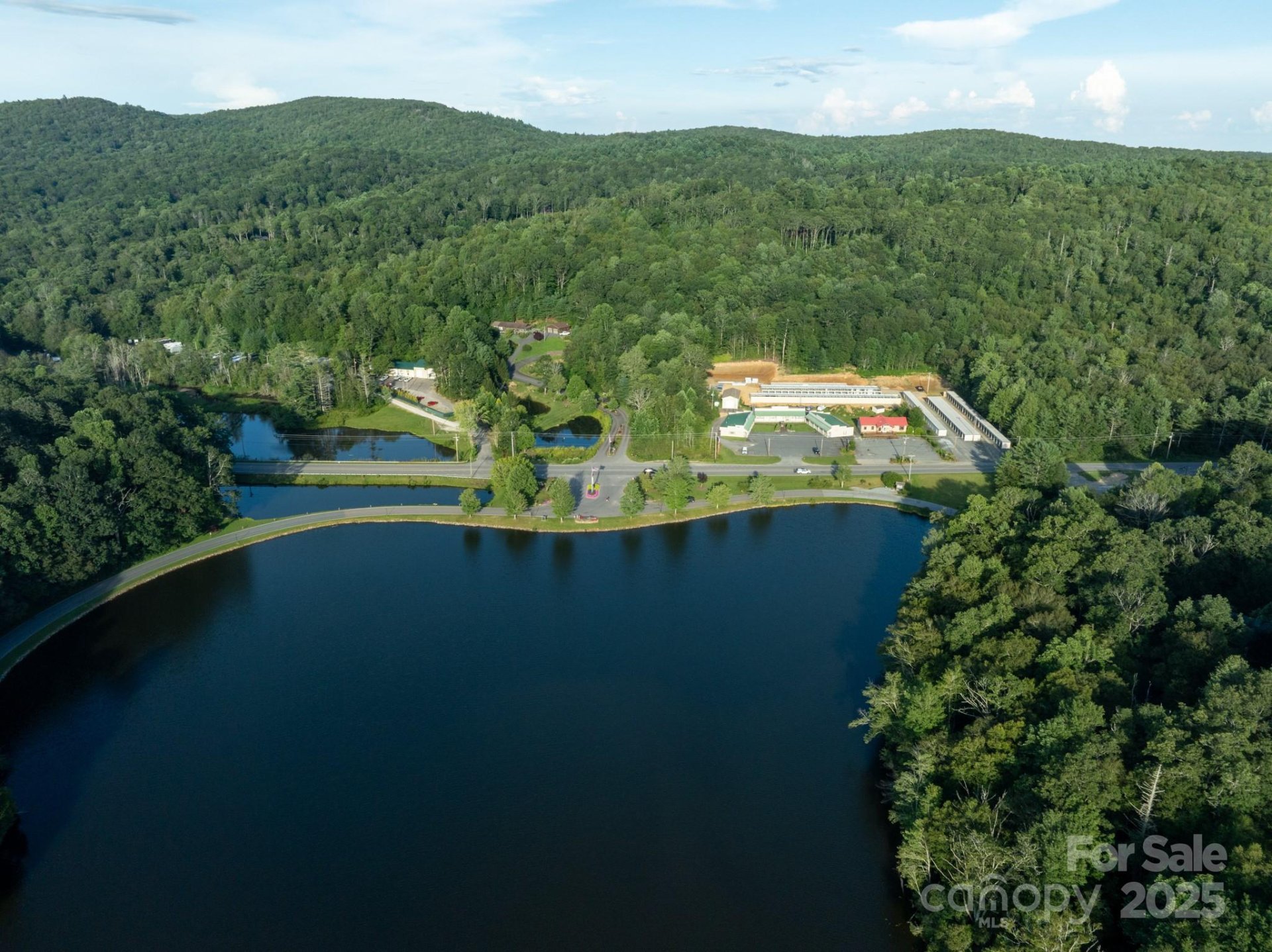 Property image 4 at 33 Summit Lane, Newland, NC 28657