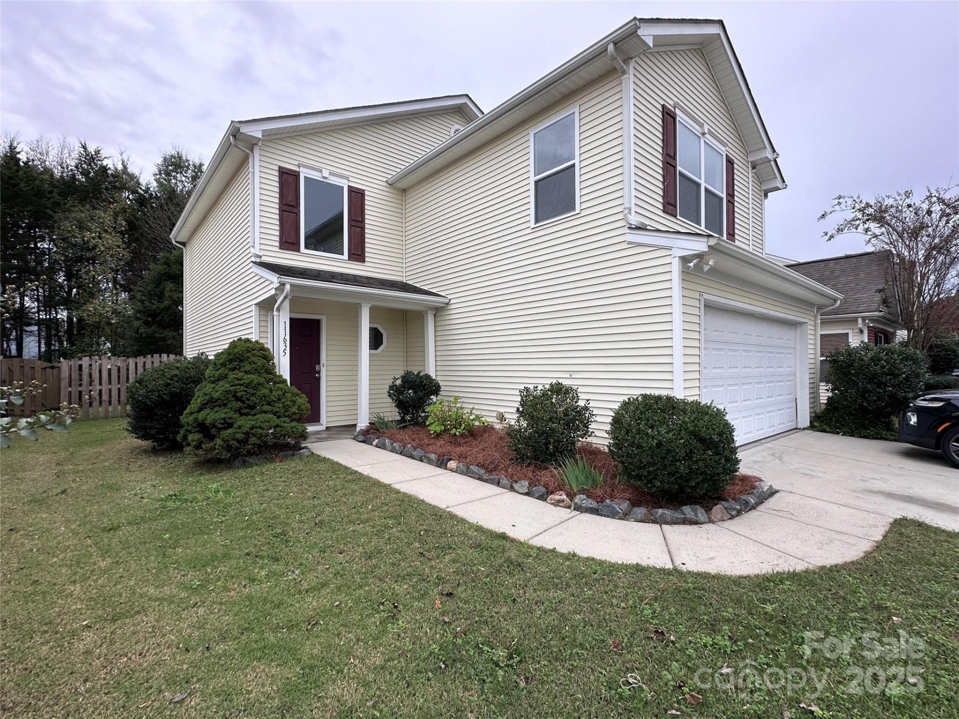 Property image 1 at 11635 Village Pond Drive, Charlotte, NC 28278