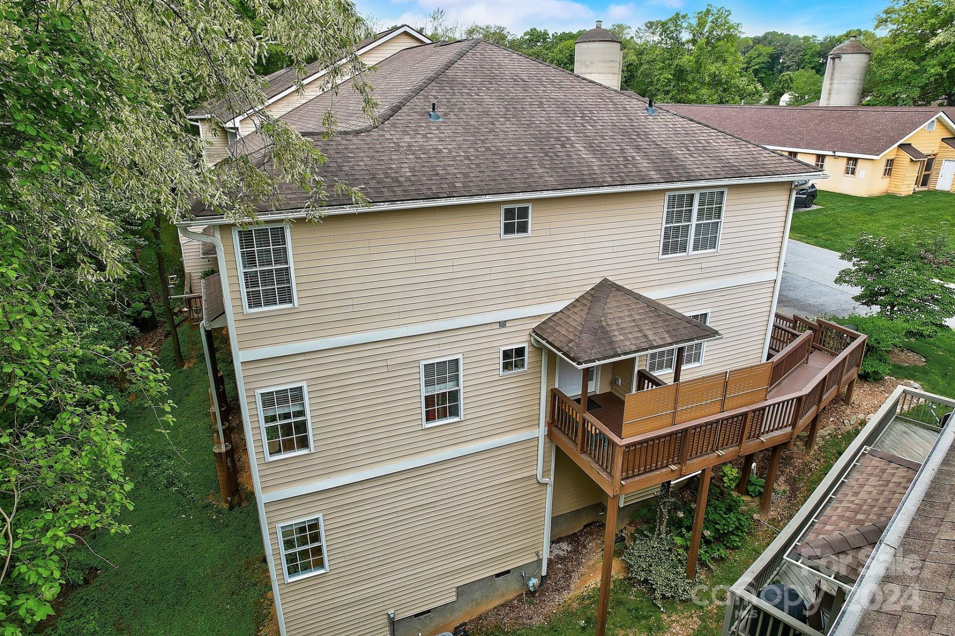Property image 3 at 141 Farm Lane, Mills River, NC 28759