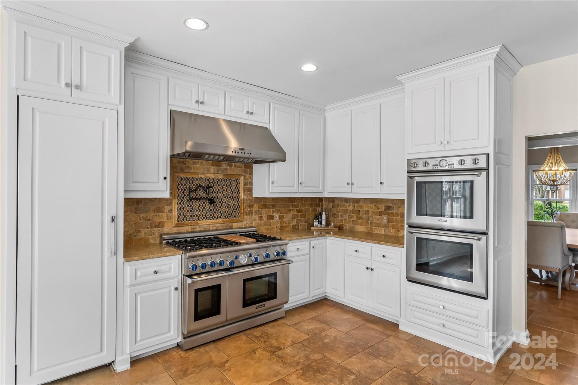 Property image 5 at 1070 James Farm Road, Hickory, NC 28602