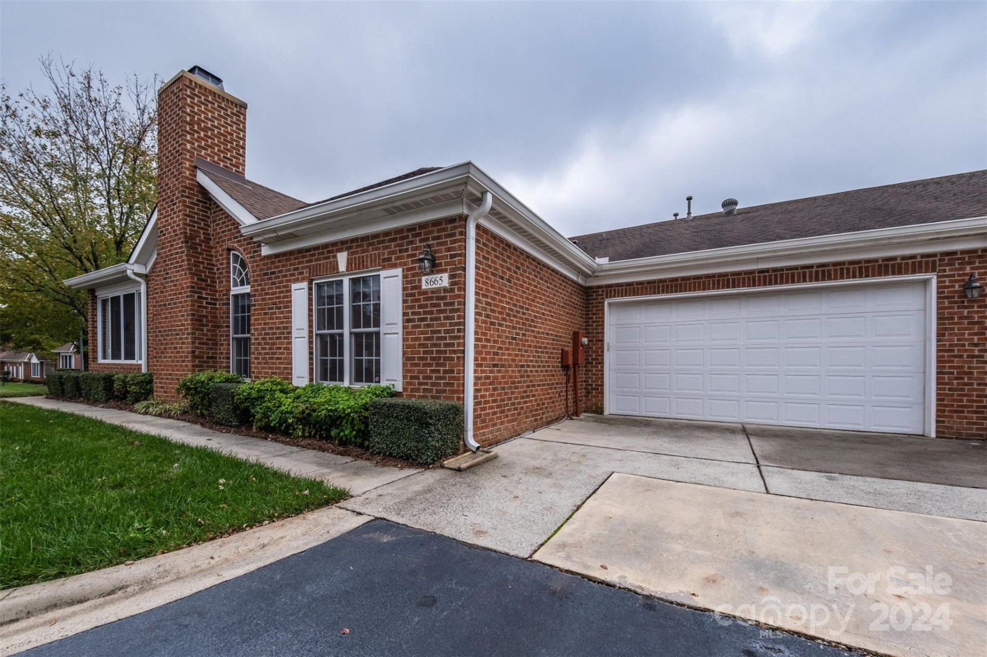 Property image 4 at 8665 Windsor Ridge Drive, Charlotte, NC 28277