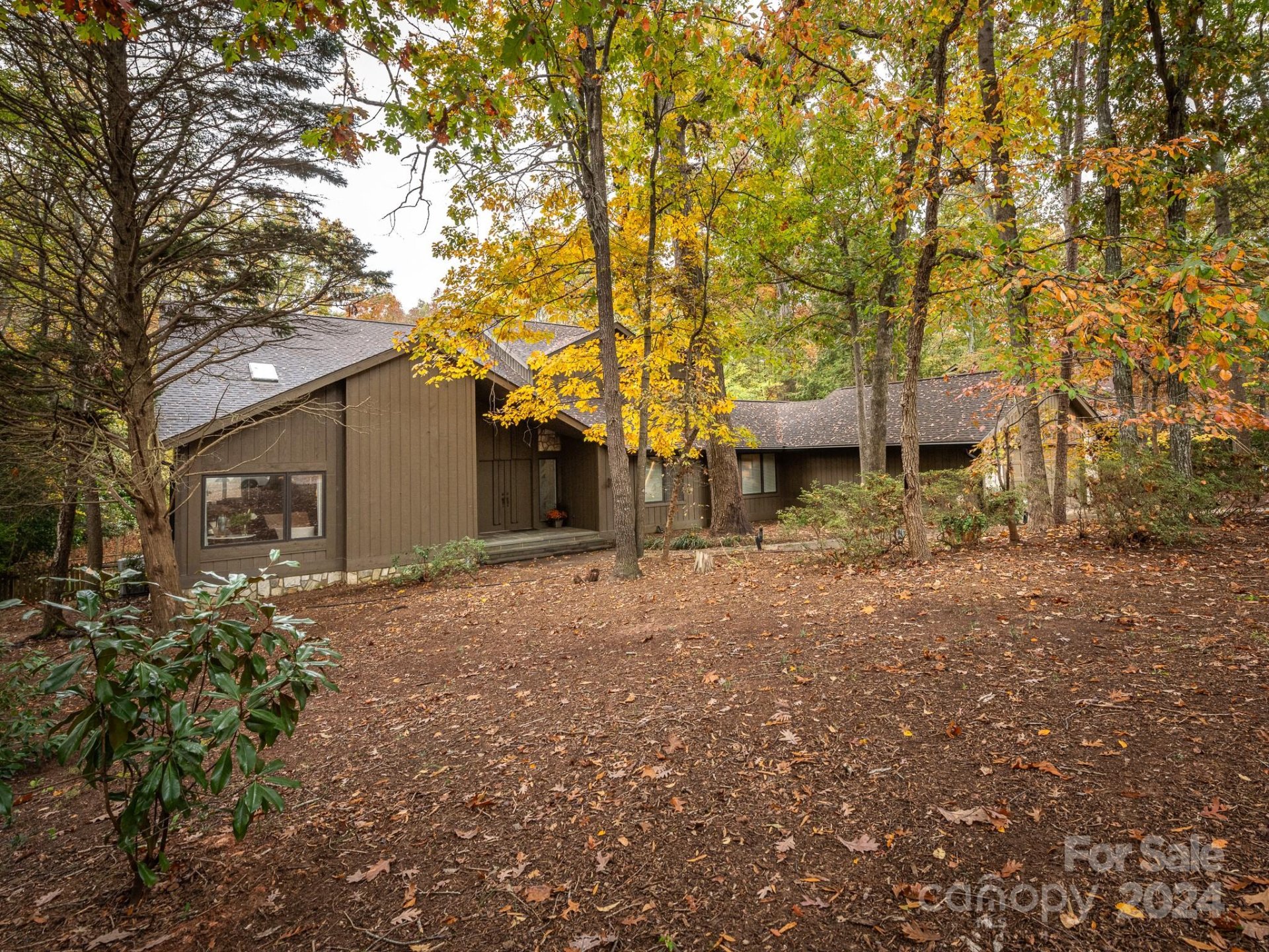 9554 Hunting Court