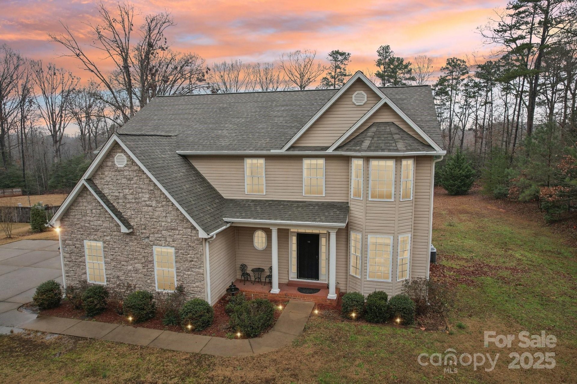 308 Crestview Lane