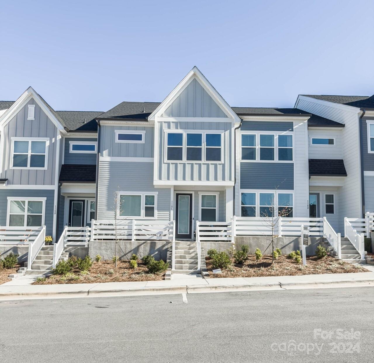 Property image 1 at 118 Berkeley Avenue, Mooresville, NC 28117