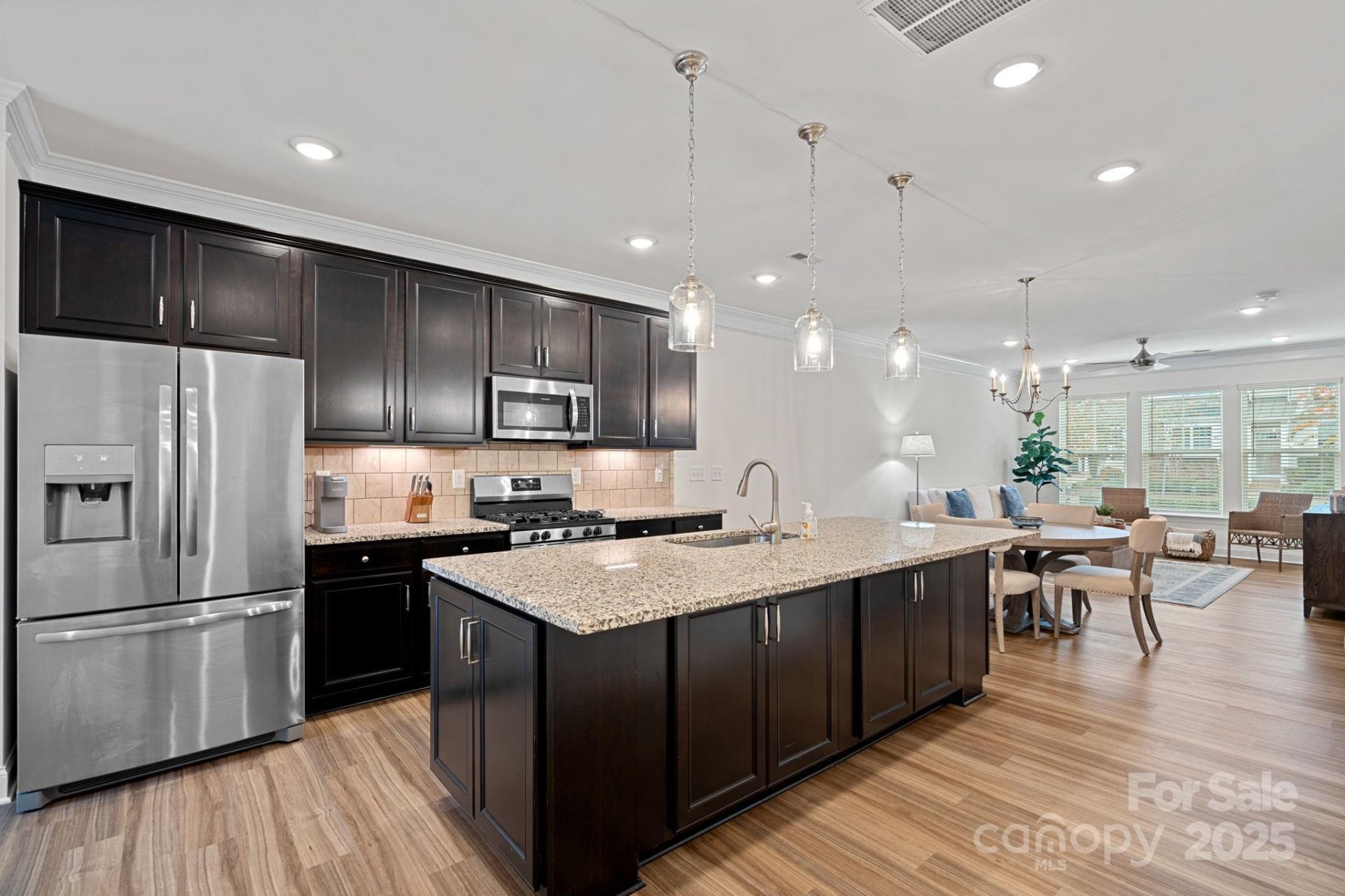 Waterlynn Grove, Mooresville Community
