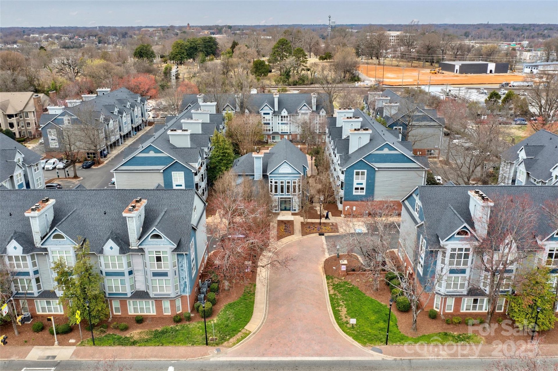 Property image 3 at 525 N Graham Street, Charlotte, NC 28202