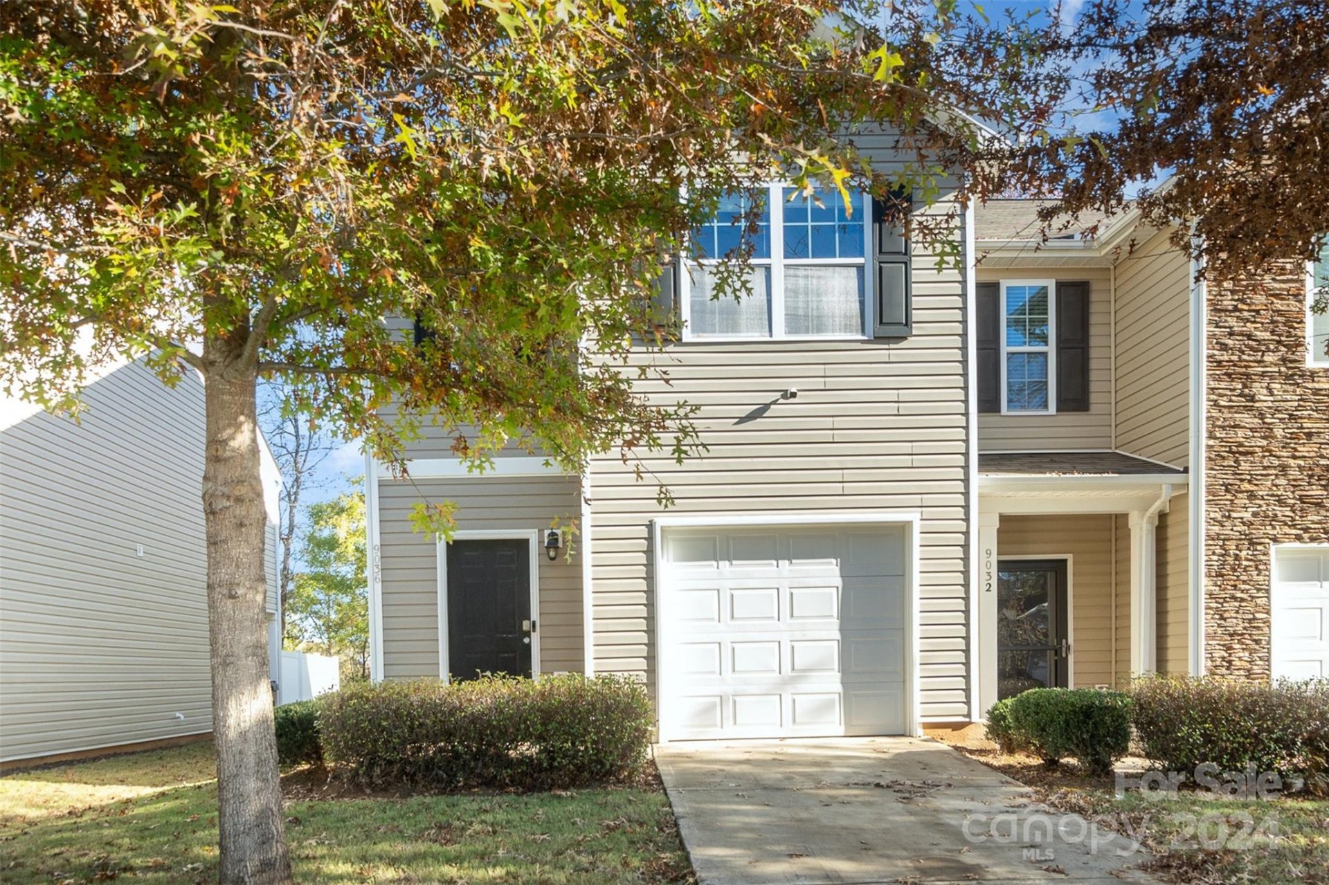 Crossley Village, Charlotte Community