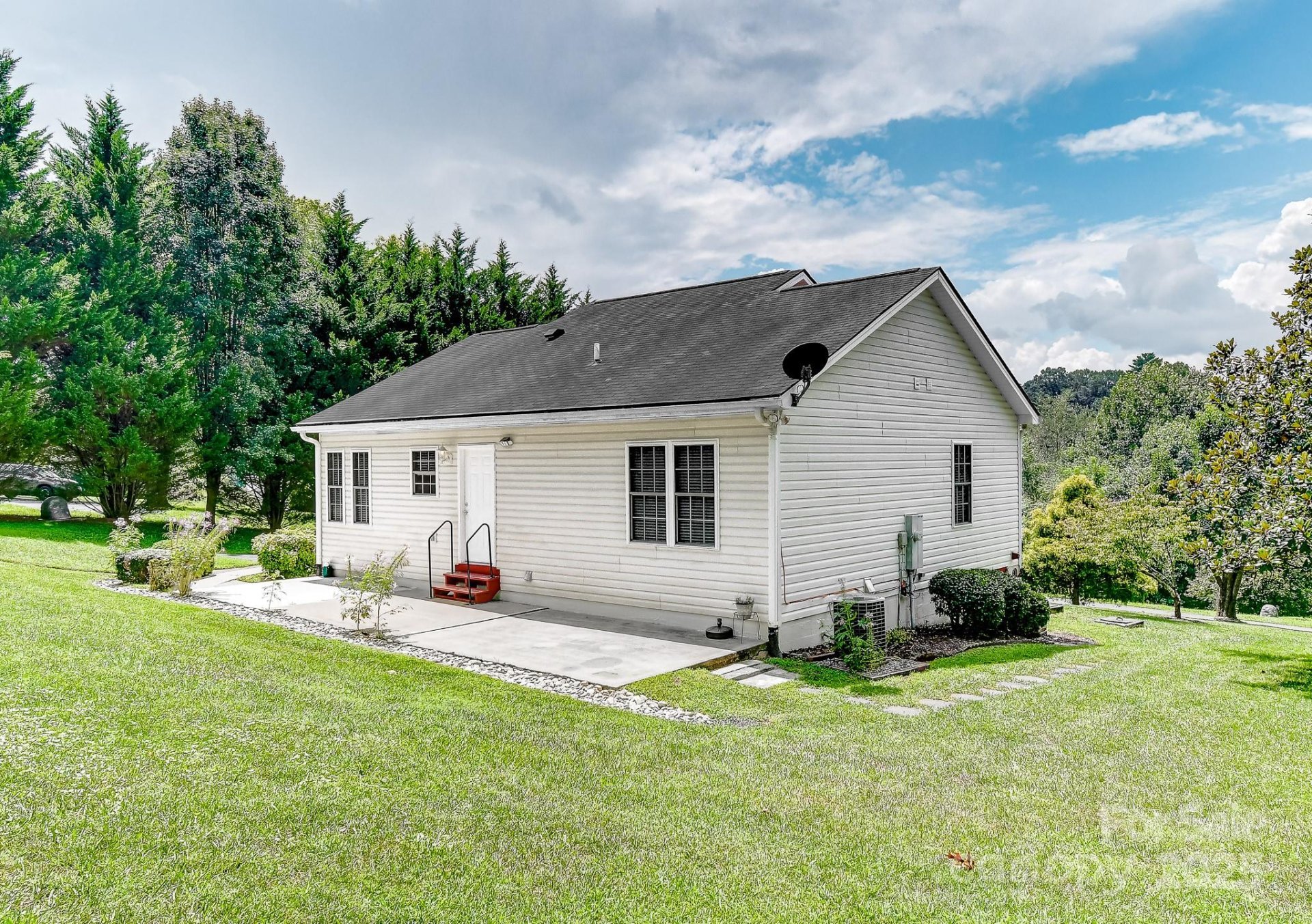 Property image 5 at 99999 Black Bear Ridge Trail, Zirconia, NC 28790