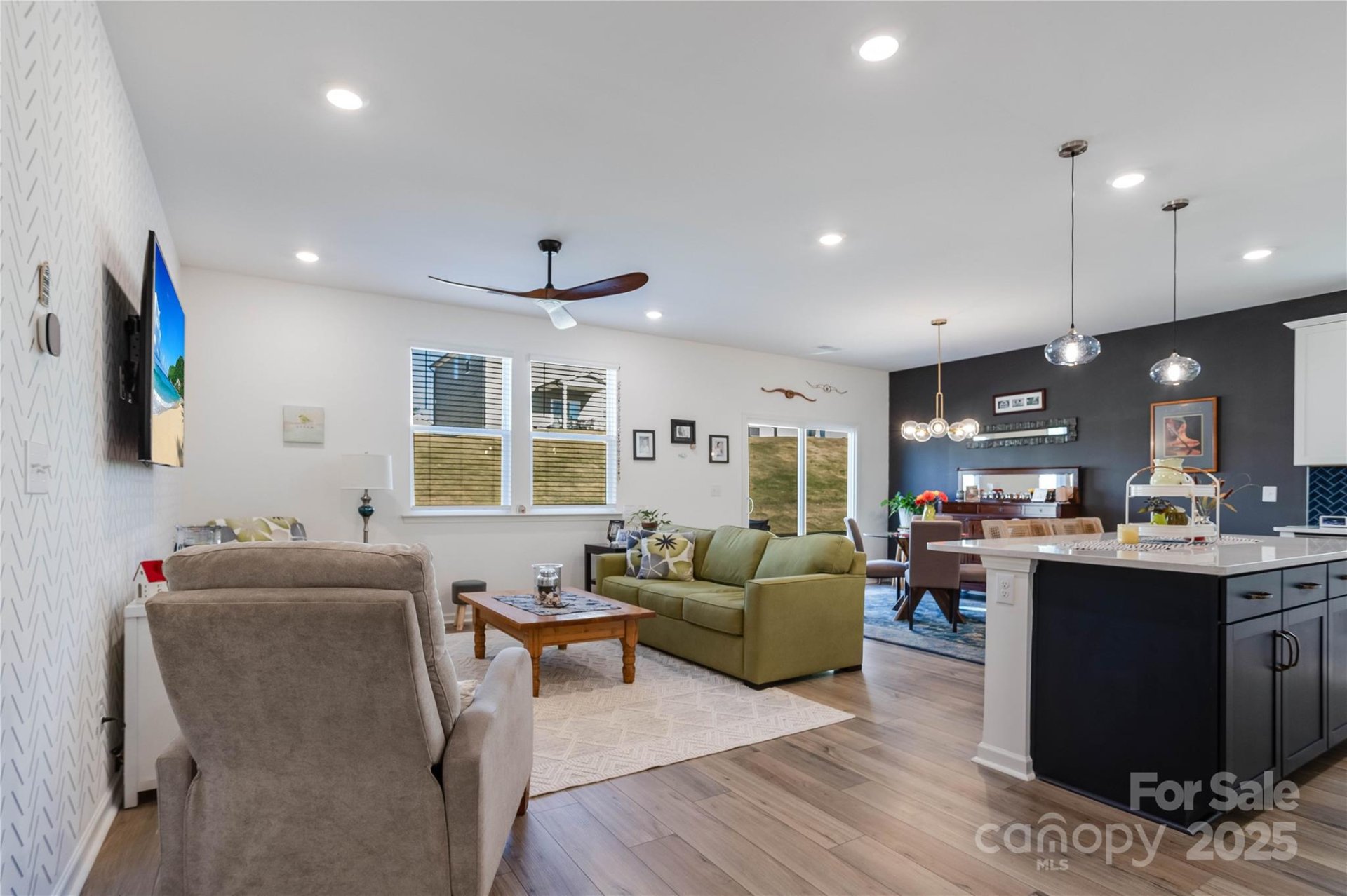 Property image 2 at 3223 Fenchurch Lane, Denver, NC 28037