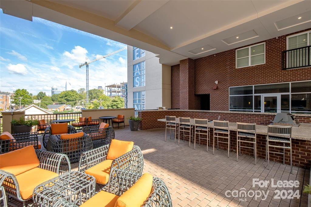 Property image 3 at 905 Kenilworth Avenue, Charlotte, NC 28204