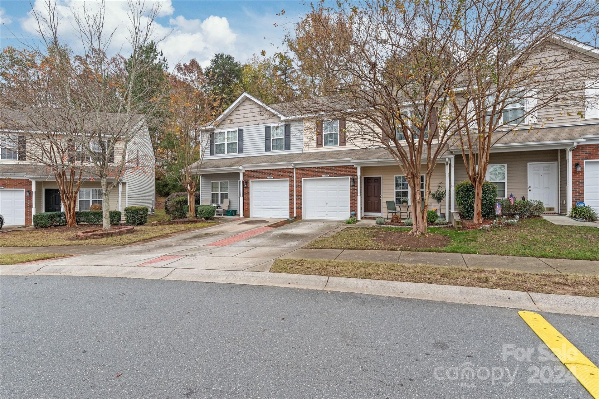 Property image 1 at 13965 Singleleaf Lane, Charlotte, NC 28278