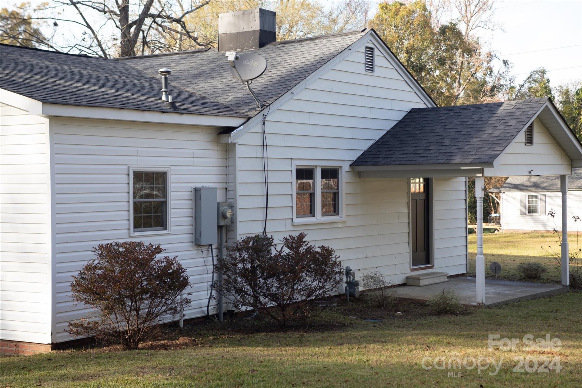 Property image 3 at 1240 Hampton Grace Avenue, Lancaster, SC 29720