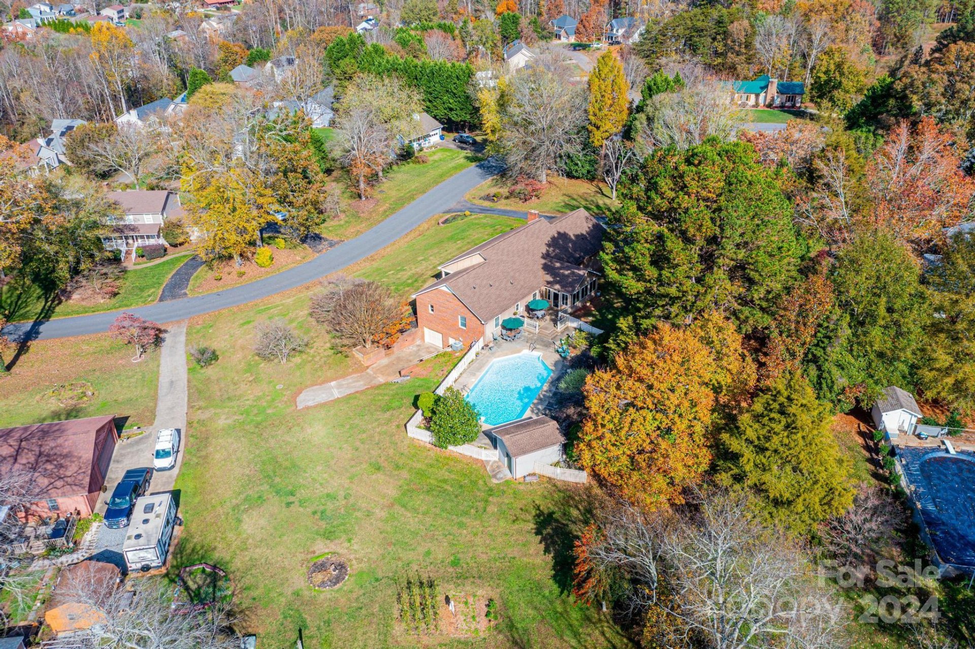 Property image 5 at 6125 Gold Creek Estate Drive, Hickory, NC 28601