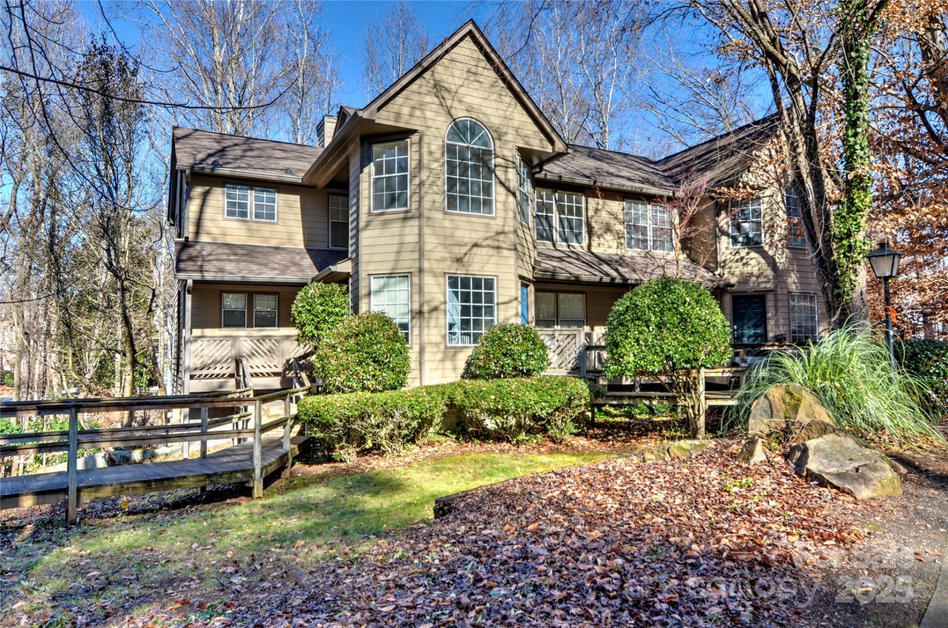 6125 Gray Gate Lane