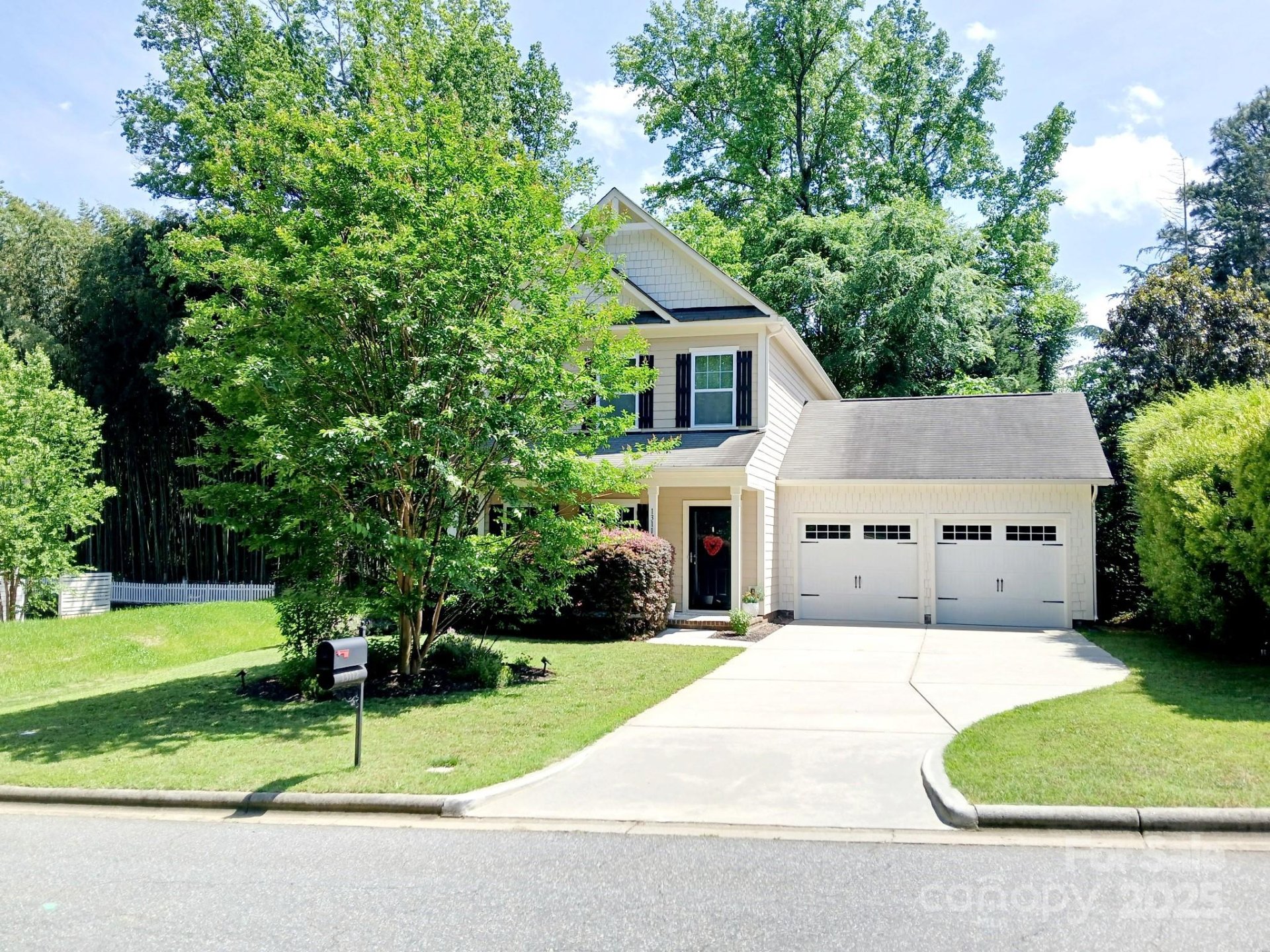 Property image 2 at 13112 Appolinaire Drive, Davidson, NC 28036