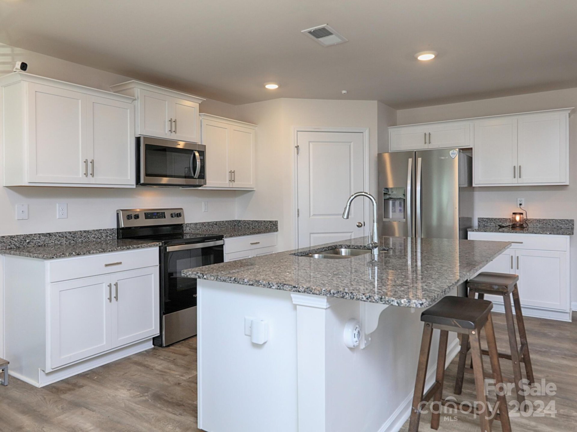 Property image 3 at 7865 Whispering Stream Drive, Sherrills Ford, NC 28673