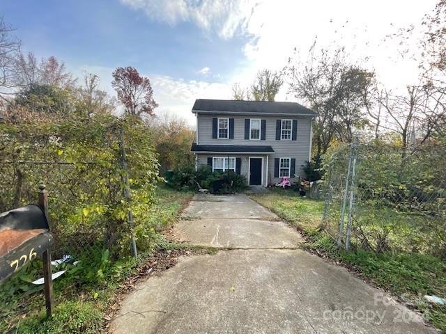 Property image 1 at 726 Pennsylvania Avenue, Charlotte, NC 28216