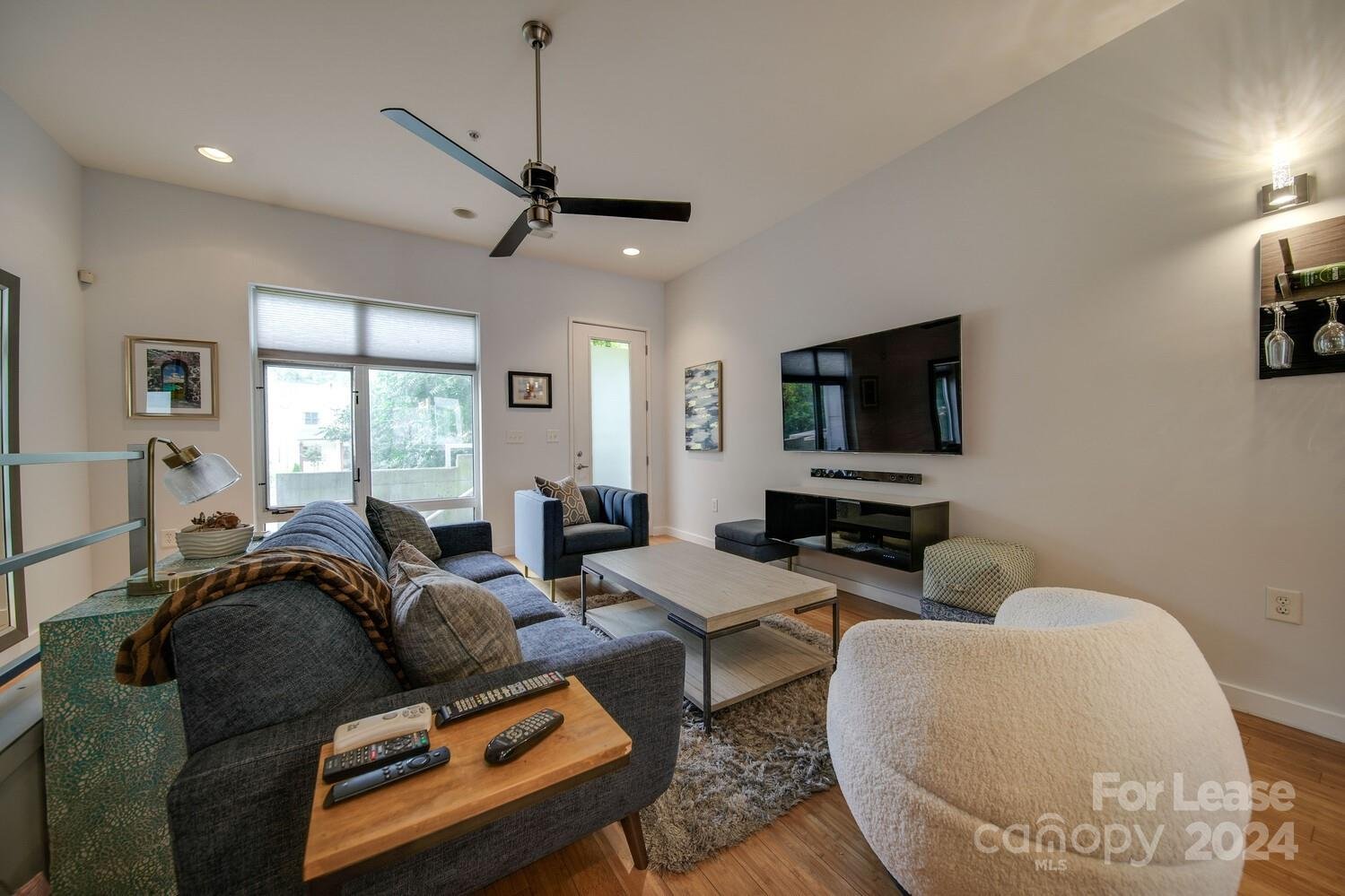 Property image 2 at 322 Viburnum Way Court, Charlotte, NC 28208