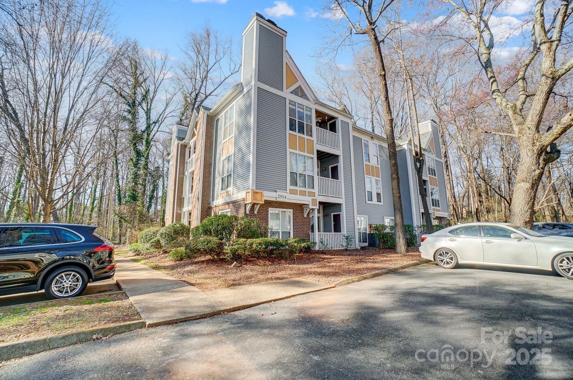 2514 Cranbrook Lane