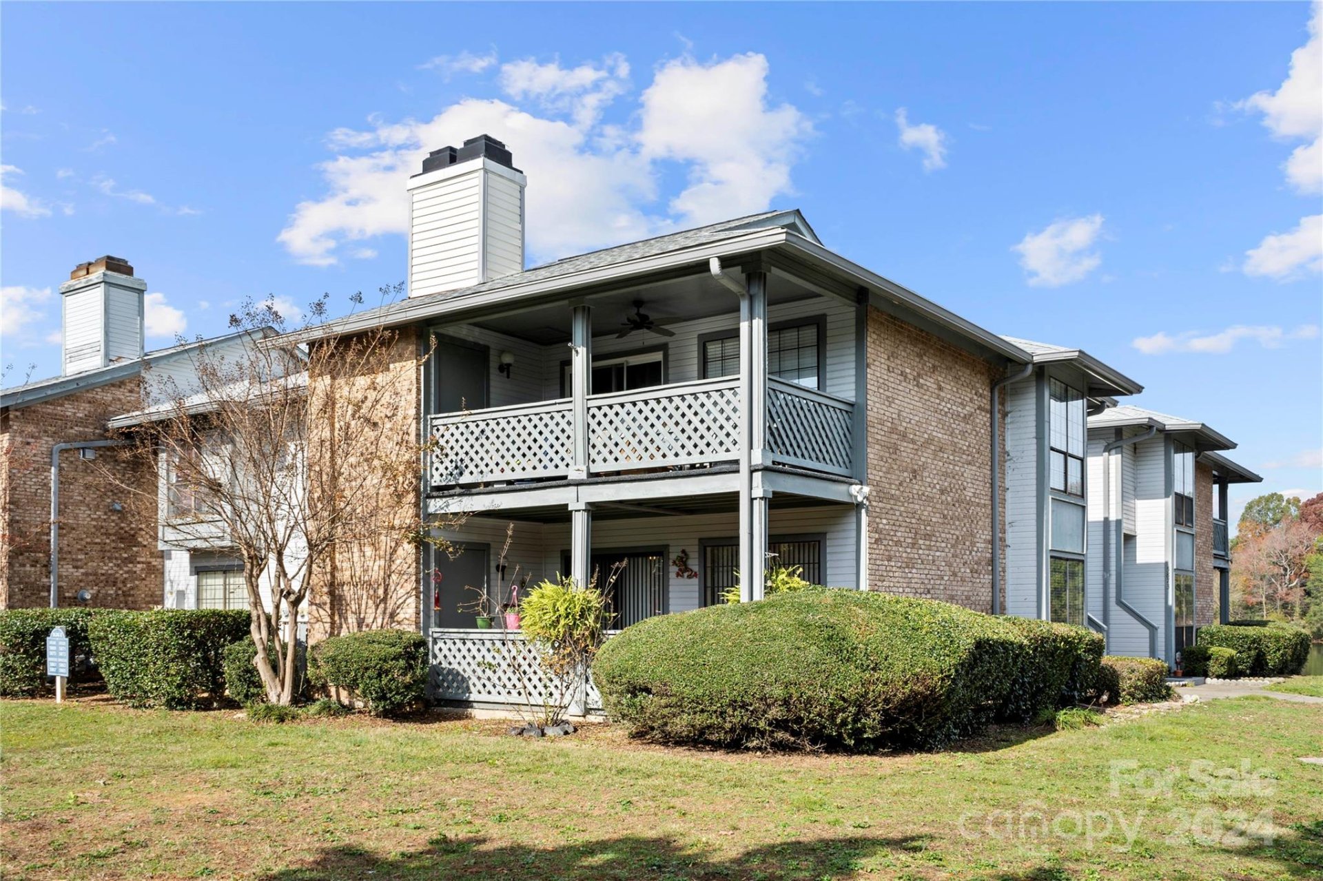 Property image 1 at 5863 Harris Grove Lane, Charlotte, NC 28212