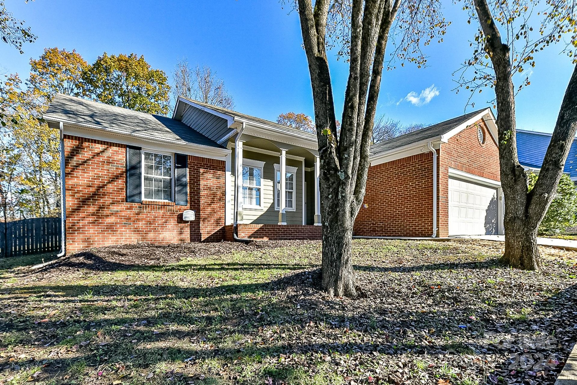 Property image 3 at 2930 Silkstream Lane, Charlotte, NC 28262