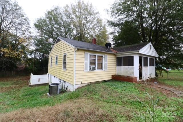 Property image 2 at 1840 Findlay Street, Gastonia, NC 28052