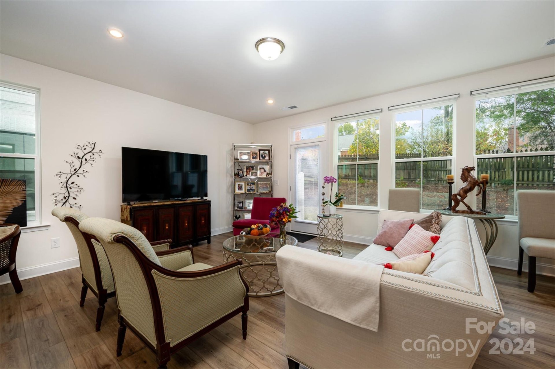 Property image 5 at 6133 Mariemont Circle, Charlotte, NC 28226