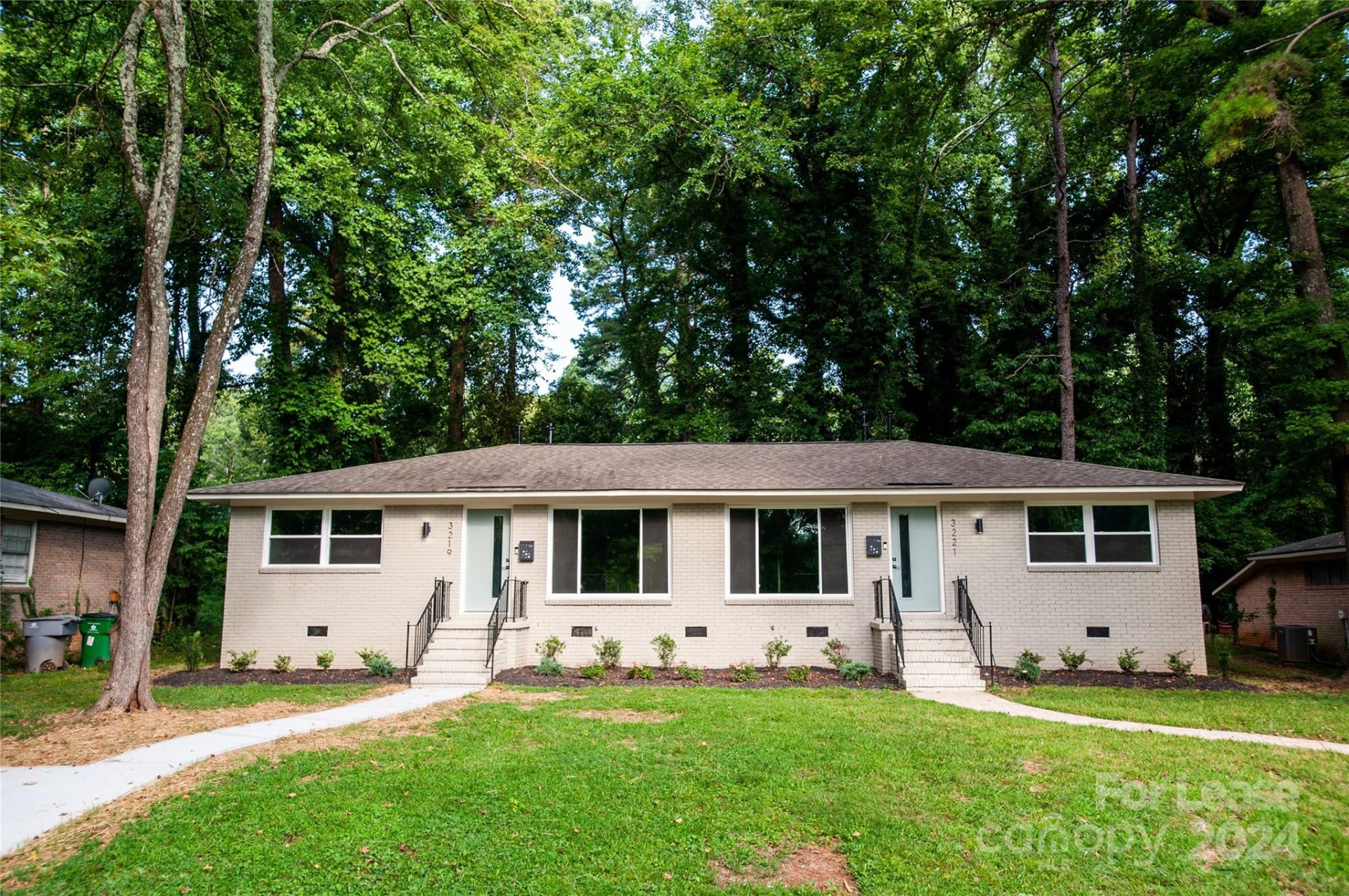 Property image 1 at 3221 Erskine Drive, Charlotte, NC 28205